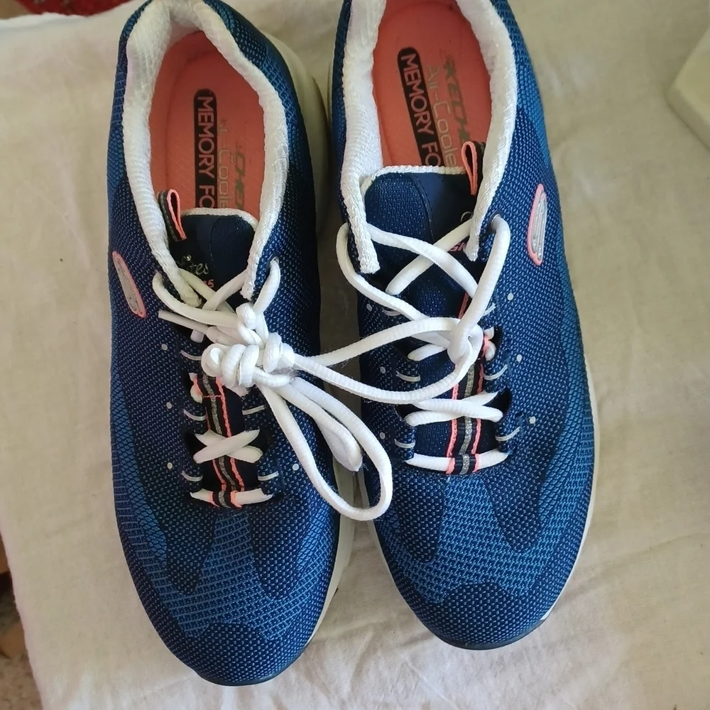 Skechers Memory Foam Blue/Pink Sneakers, 9